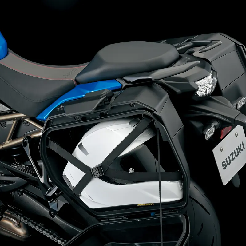 casque moto avec les valises gsx-s1000gt